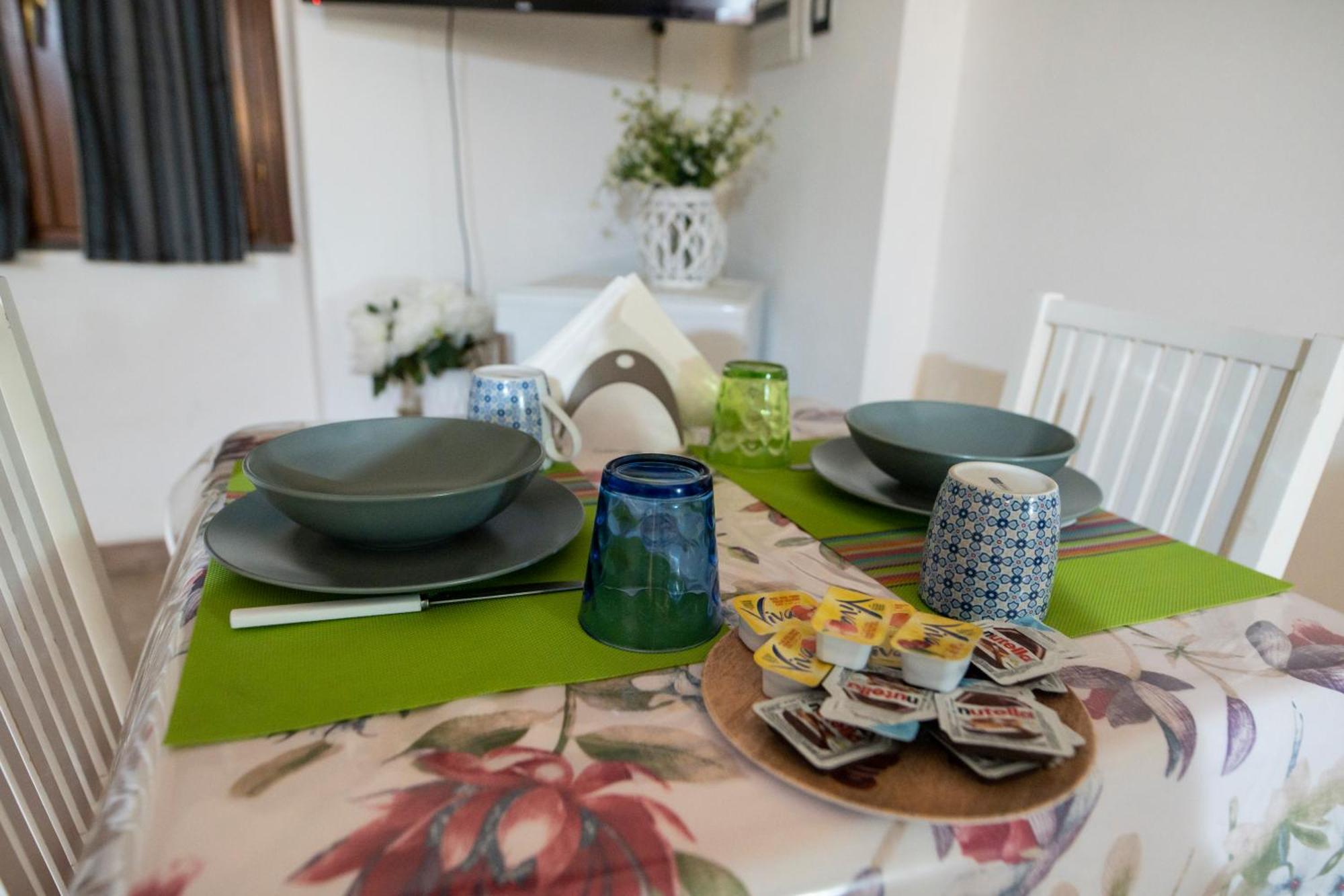 Domoruja B&B Sassari Bagian luar foto