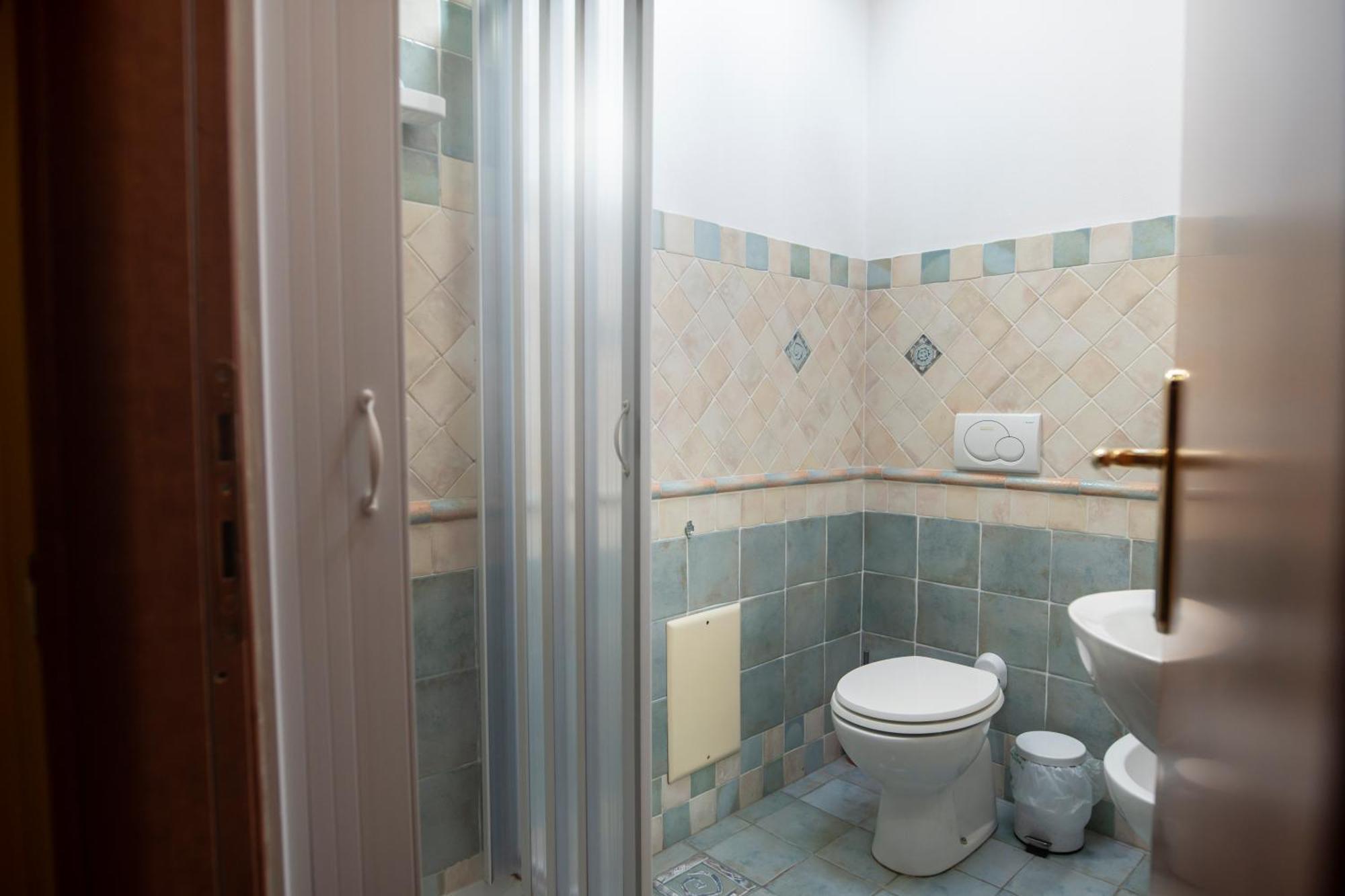 Domoruja B&B Sassari Bagian luar foto