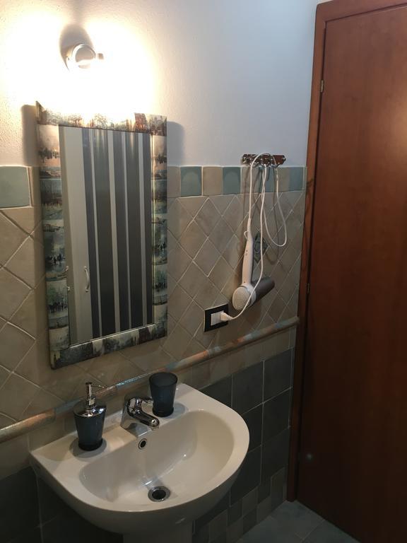Domoruja B&B Sassari Bagian luar foto