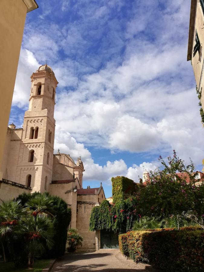 Domoruja B&B Sassari Bagian luar foto